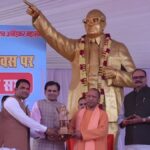 योगी आदित्यनाथ ने बाबा साहेब अंबेडकर को महापरिनिर्वाण दिवस पर श्रद्धांजलि दी