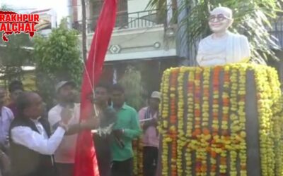 गांधीजी की प्रतिमा पर माल्यार्पण