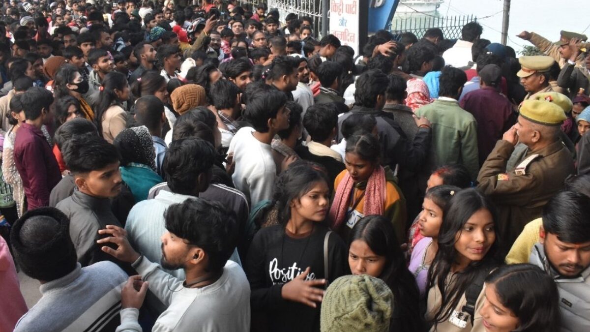 गोरखपुर में नववर्ष पर लगा भीषण जाम