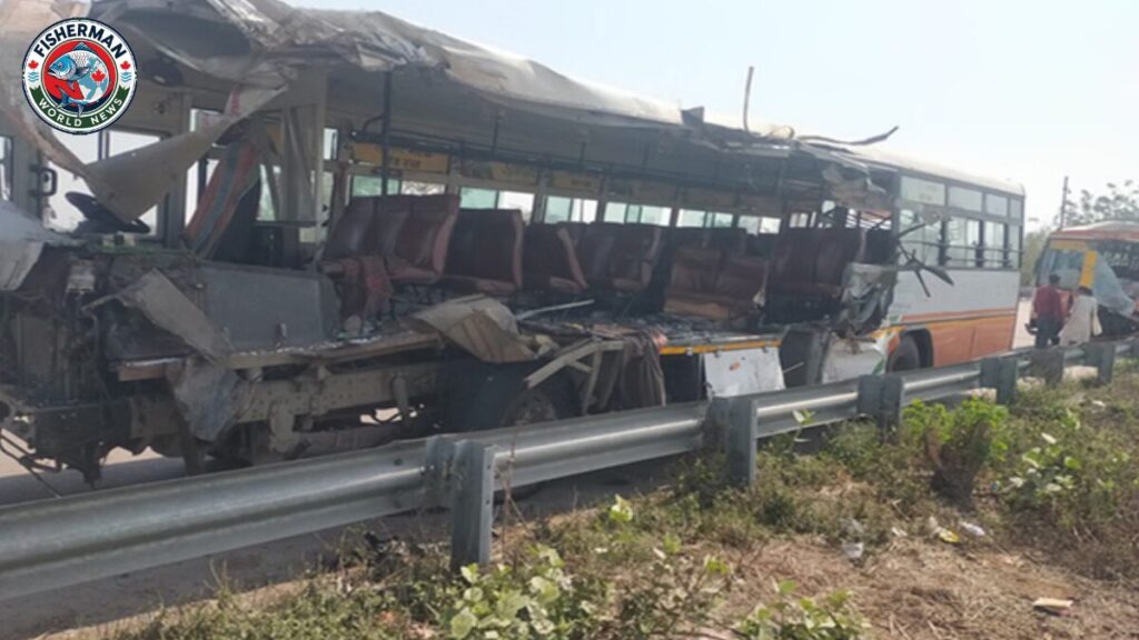 आगरा एक्सप्रेसवे पर भीषण हादसा