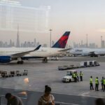 ईरान पर हमले के बाद खाड़ी देशों की उड़ानें प्रभावित,