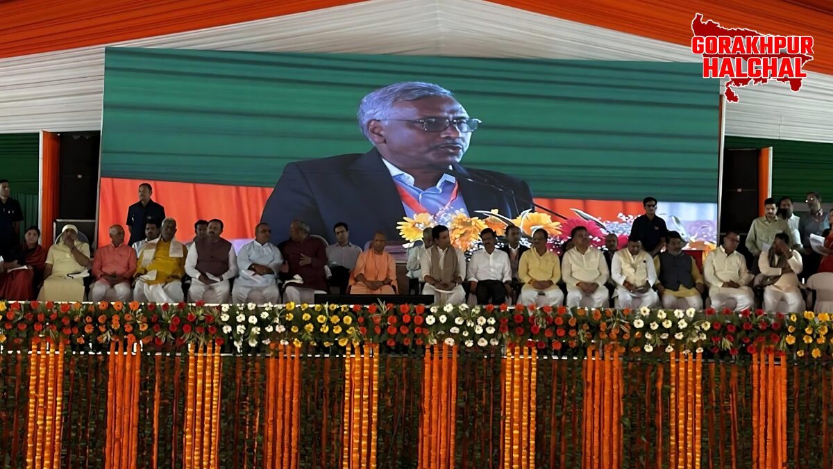 CM योगी आदित्यनाथ ने गोरखपुर में कहा