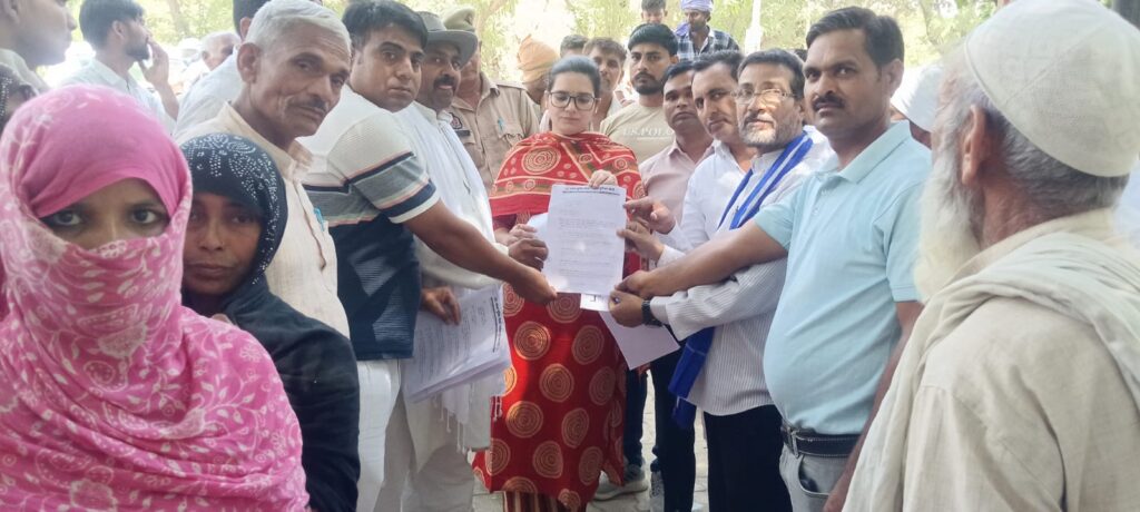 मथुरा में गरजा बहुजन-मुस्लिम मोर्चा, CAA-UCC और वक्फ कानून के खिलाफ राष्ट्रपति के नाम सौंपा ज्ञापन